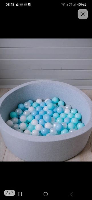 Продам бассейн с шариками в отличном состоянии