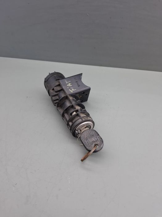 Contact cu cheie 0.5521 Fiat Stilo 2004 1.9 TD MT