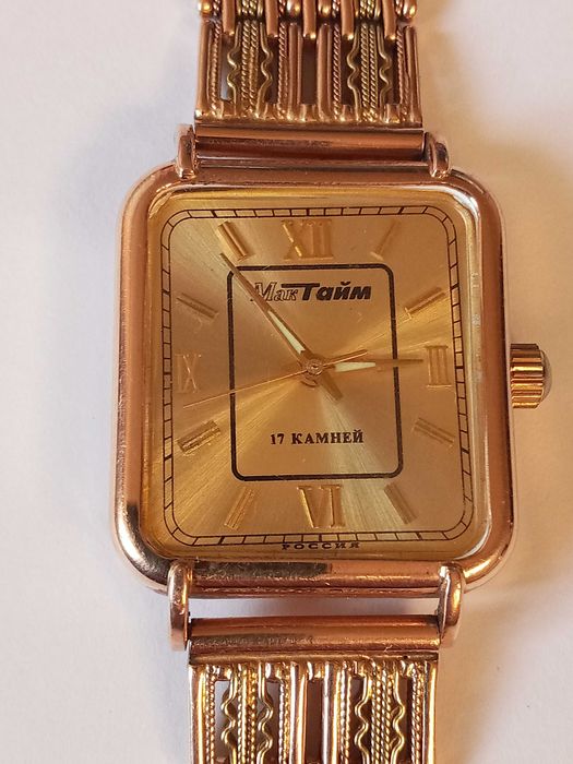 Золотые часы с браслетом «МакТайм»