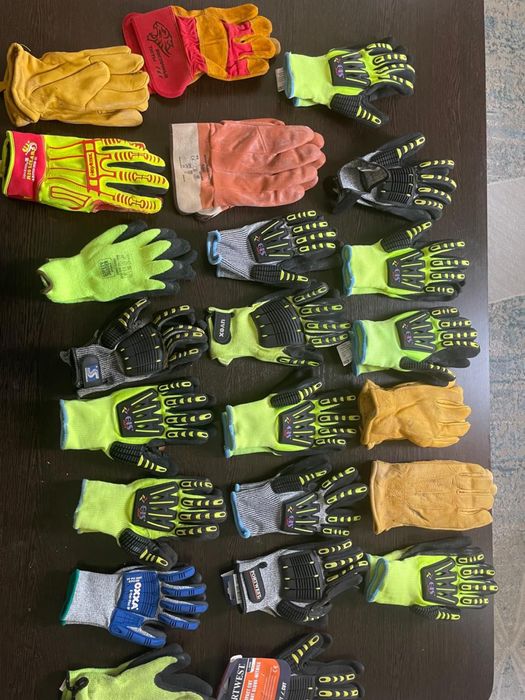 Рабочи перчатки  сатылады