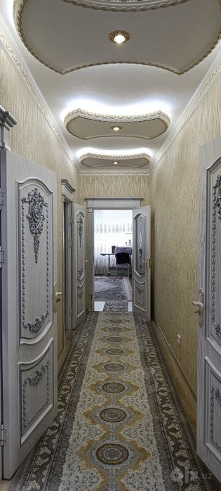 Мирзо Улугбек 3-ком кв срочно продаётся.