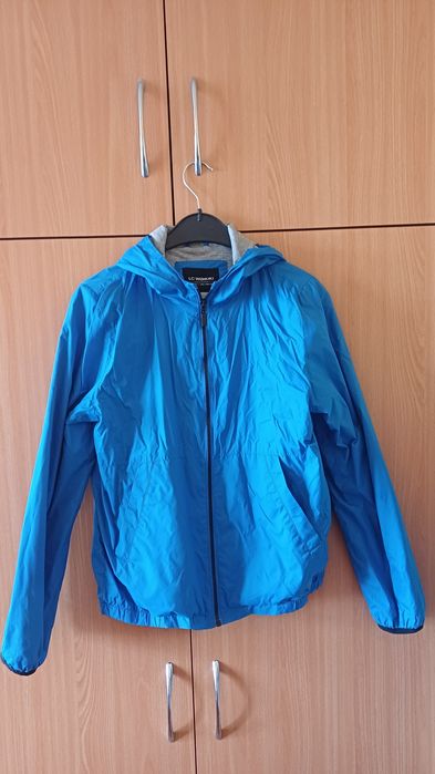 Тънко яке LC Waikiki