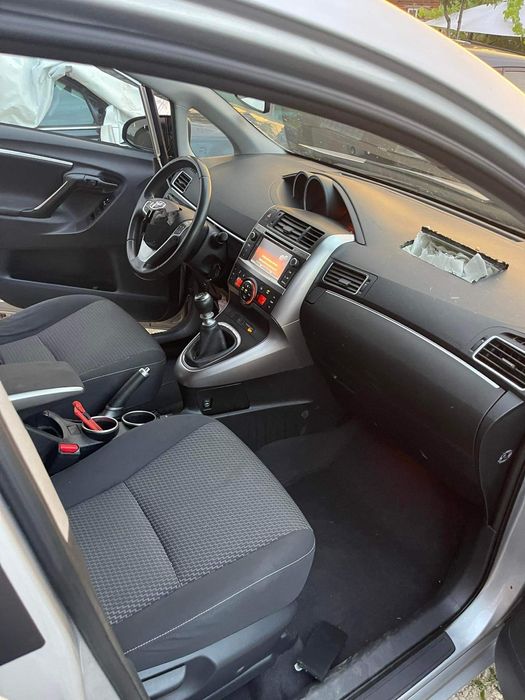 Toyota Verso Тойота Версо 2.0 124кс и 1.6 112кс 2014г На части!