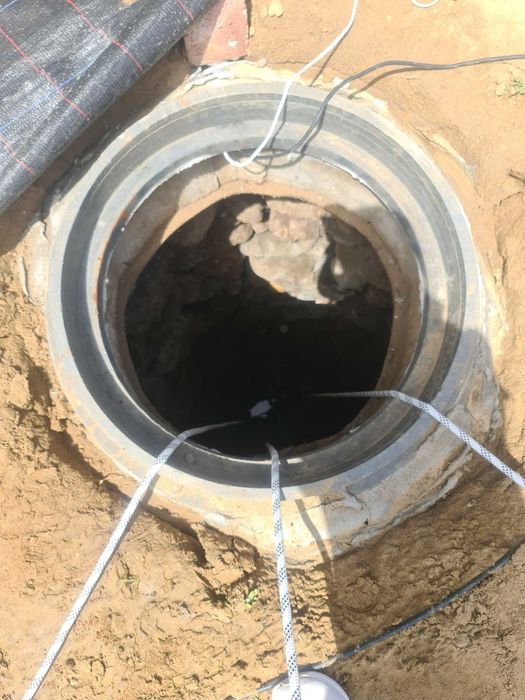 Почистване на кладенци  бунари