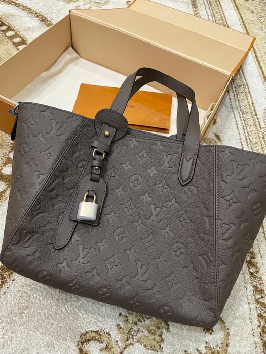 Сумка Louis Vuitton