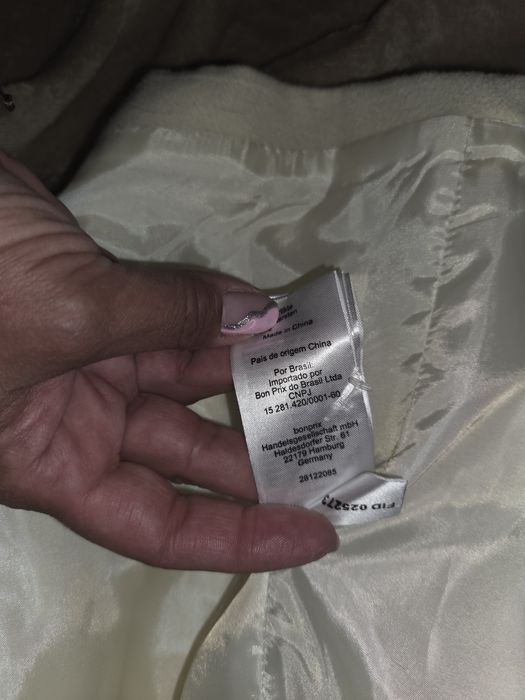 Haina eleganta alb unt