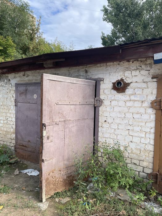 Продам гараж в центре города