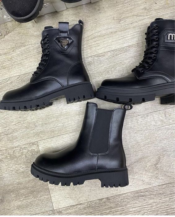 Обувь женская и мужская