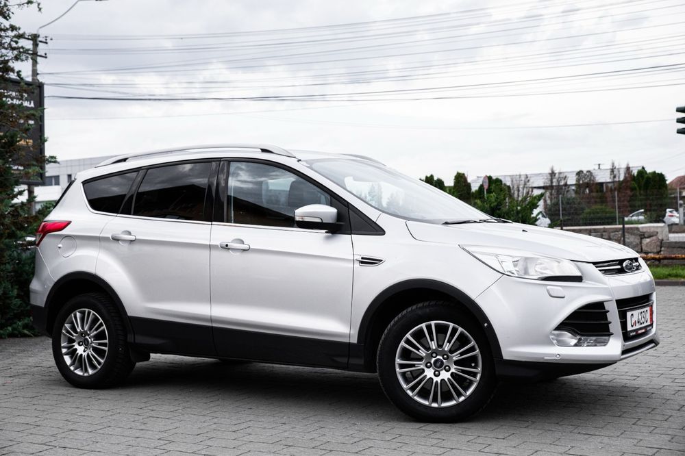 FORD Kuga 2015 — imagine 2