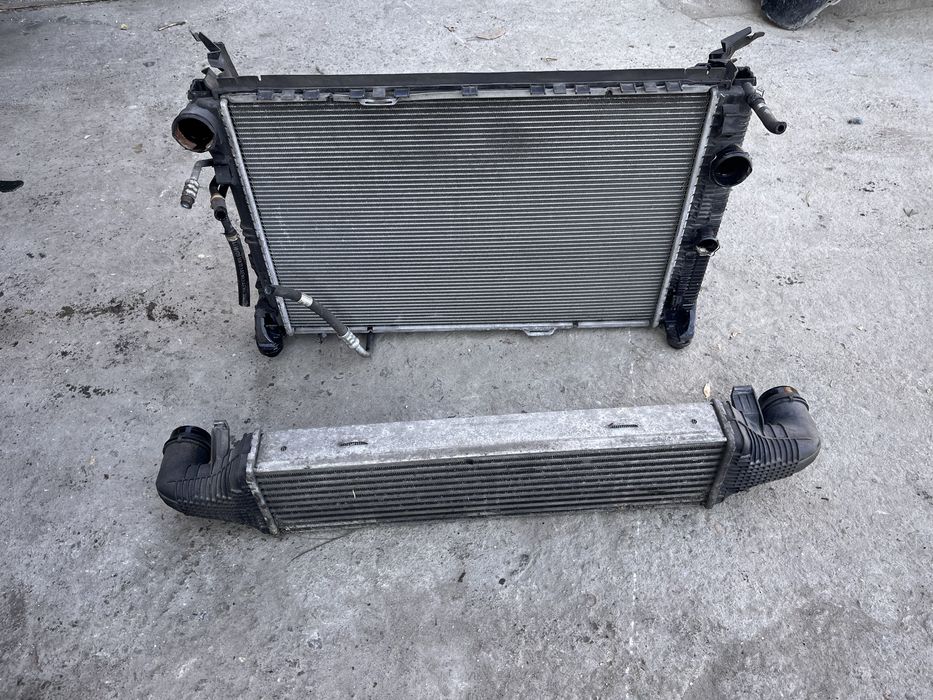 Радиатор /Воден и климатичен/ и интеркулер Мерцедес C-W204 и Е-W212