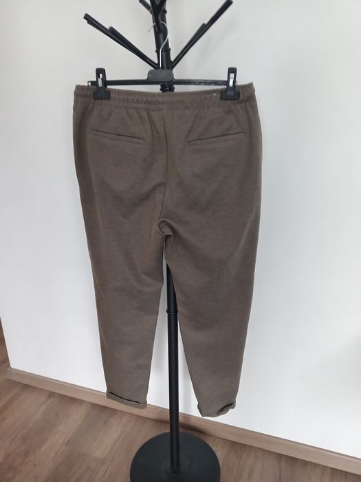 Vând pantaloni pt bărbați