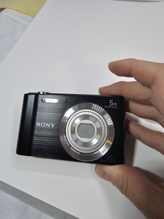 Sony Cyber-shot DSC-W800 – 20.1 MP, zoom optic 5x, stare foarte bună