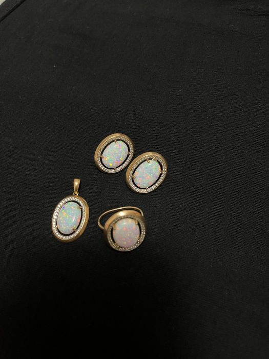 Продам золотой набор