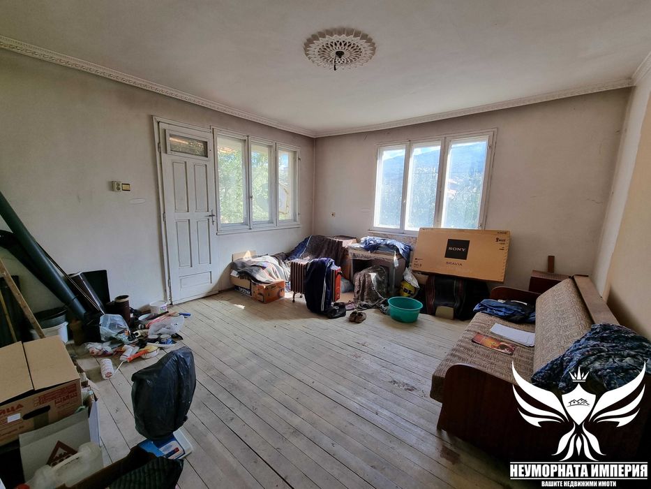 Продавам многостаен РЗП135кв с два гаража в Асеновград,кв.Долни Воден