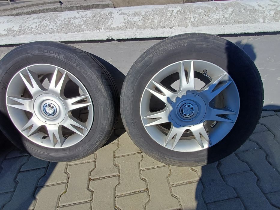 Jante + cauciucuri de vara  originale Seat R15  gama  vag