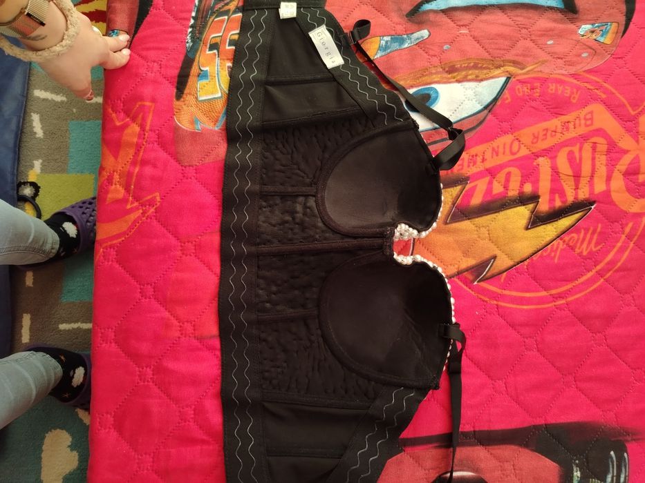 Ефектен корсет с перли