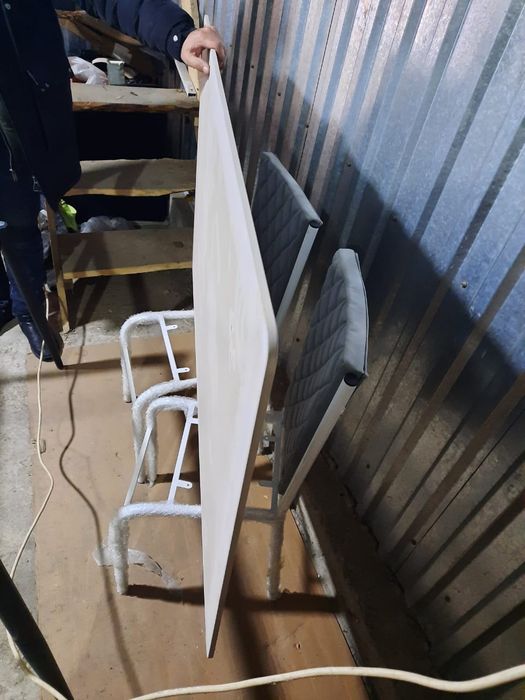 Продам столы новые