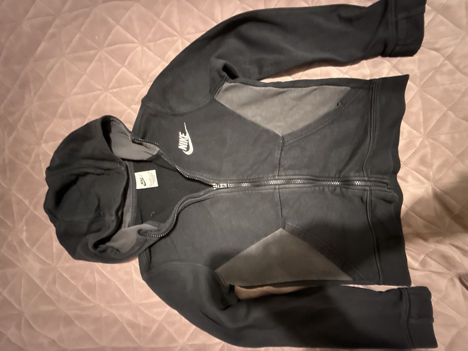 3 броя горнища на Nike с подарък