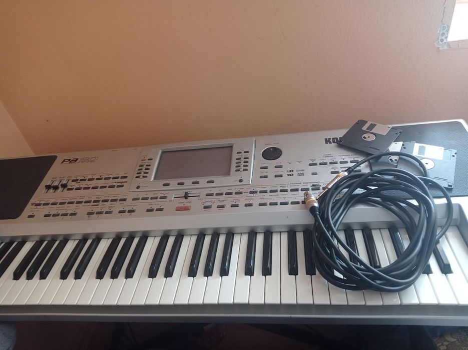 Синтезатор Korg Pa80 professional