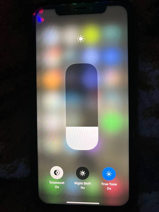Vând iPhone XR stare foarte bună
