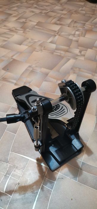 Продам не дорого педаль кардан для бас бочки.