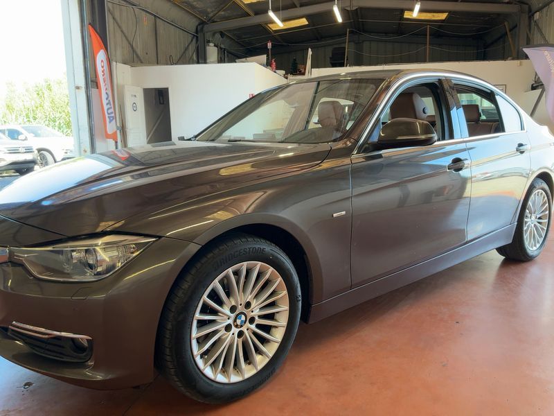 BMW 3er 320d Luxury 2013