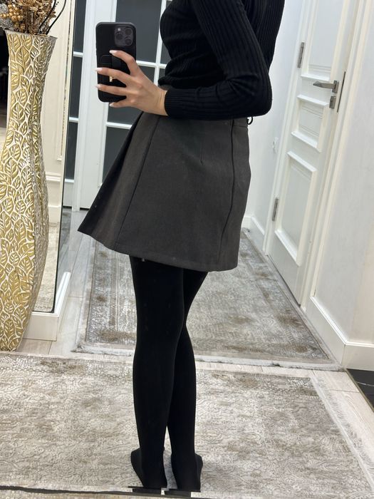 Тёплые юбки — по 150 тыс. каждая