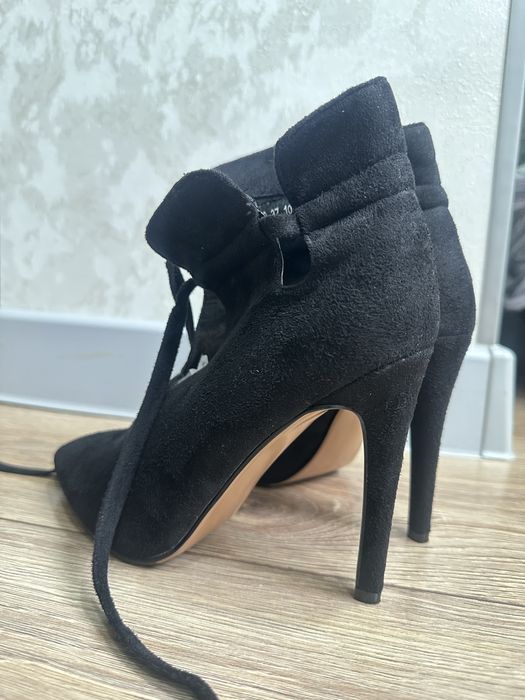 Женская обувь Замшевые ботильоны