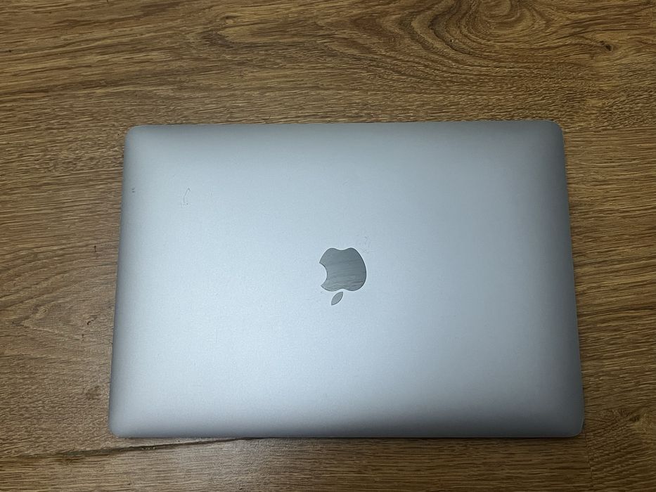 Macbook Air 13 2020 A2179 (на части)