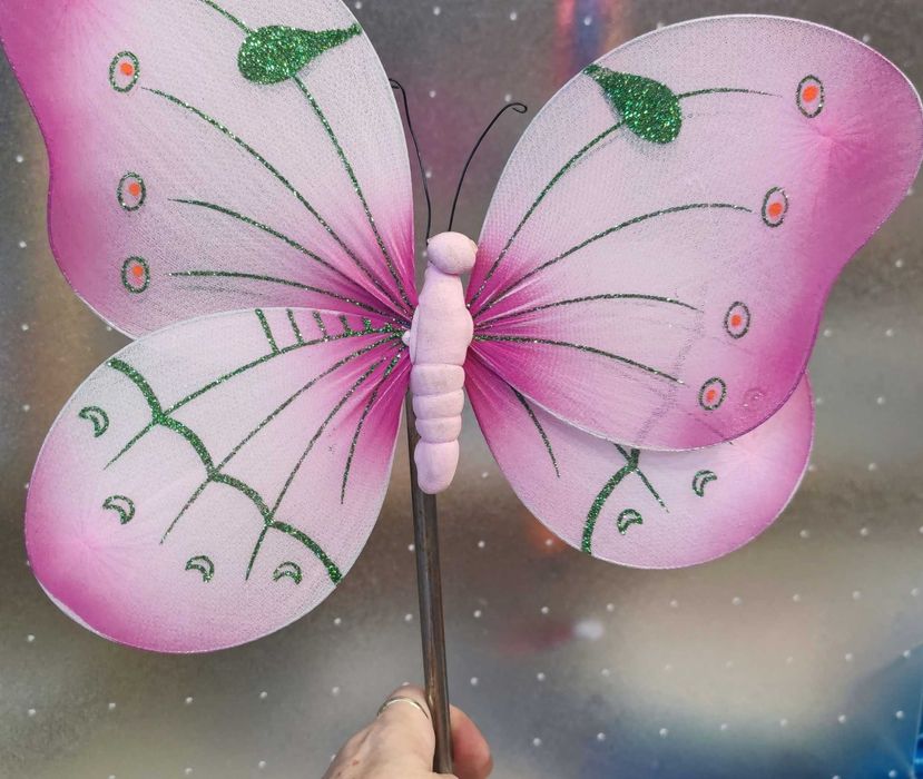 Decoratiuni handmade sub forma de fluture diverse culori