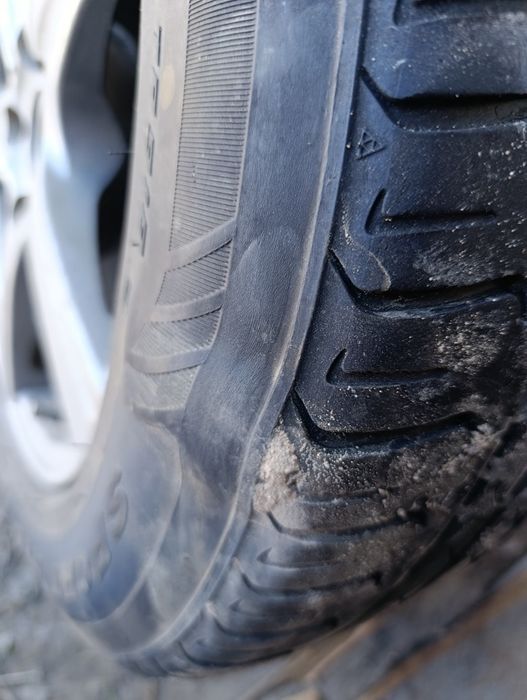 Шины б/у продам китай пятнадцать за три.