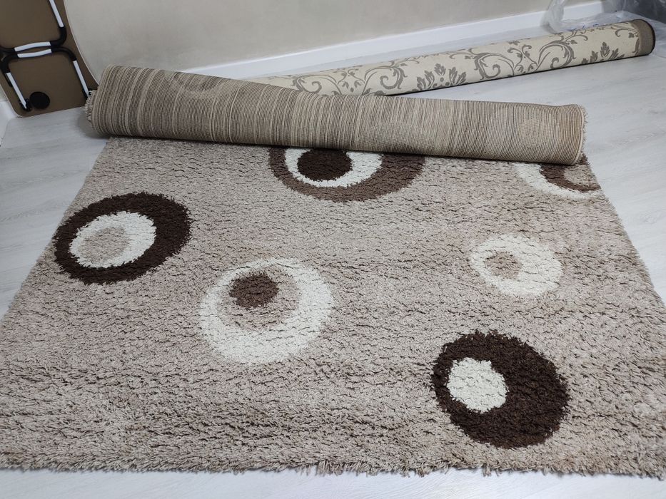 Продам ковер размер 2-3 и 2,5-3,5