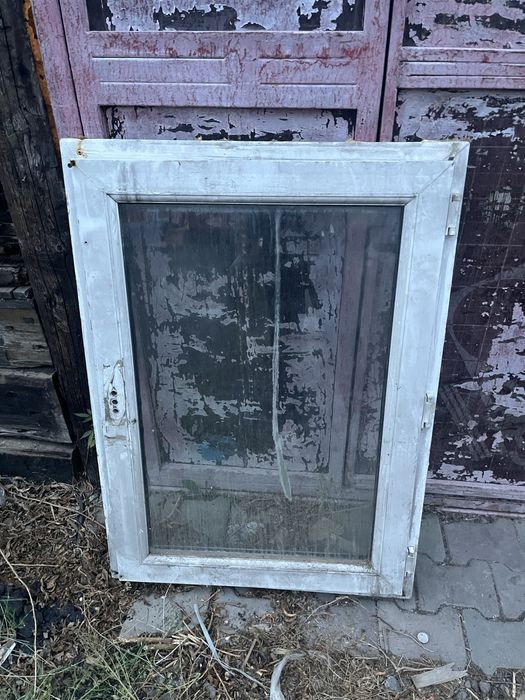 окно бу  сломмонный стекло