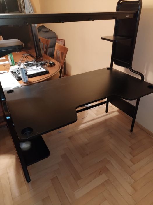 Birou de gaming Fredde