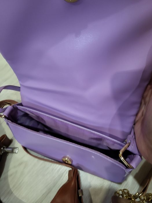 Продам сумки бу по 3000