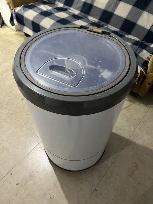 Витринный холодильник бочка / цилиндр