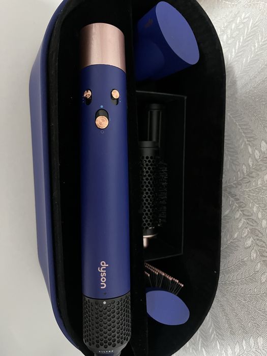 Продам фен стайлер дайсон