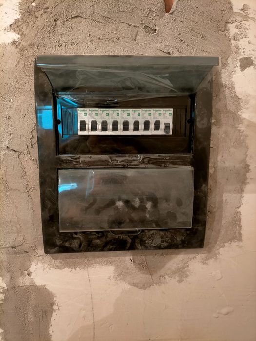 Электрик Монтажник