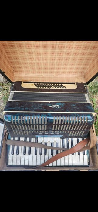 Акордион Велмайстър