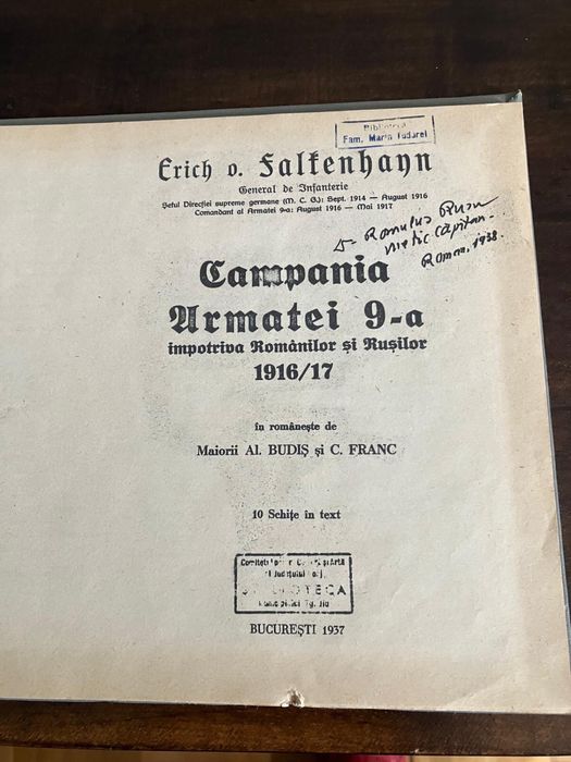 Vand carti foarte rare