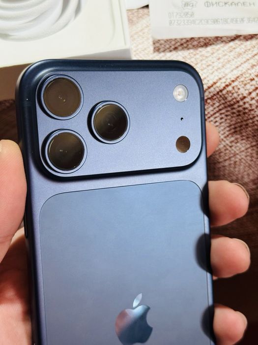 Iphone 17 Pro  Max Deep Blue 256! Като Нов!!! Гаранция!