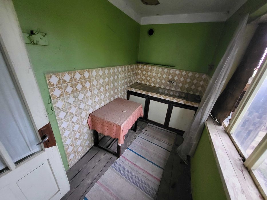 собственик продава тухлена къща в Айдемир