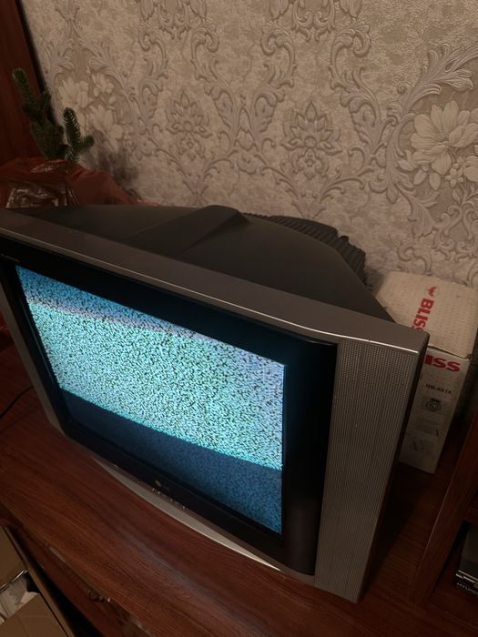 Элт-телевизор lg