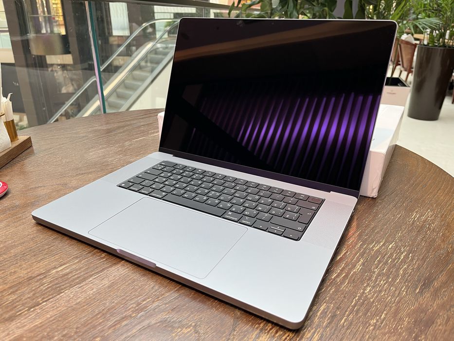 Macbook Pro 16 - M1Pro 16/512Gb