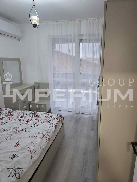 Двустаен обзаведен апартамент под наем в района на Цветен квартал, гр