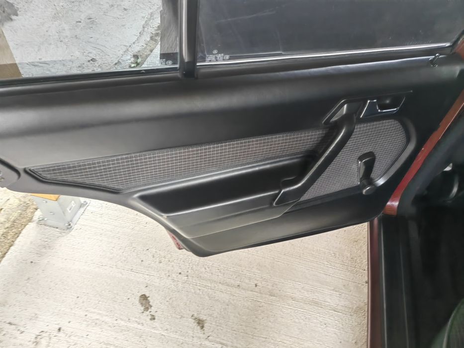 Мерцедес 190 2.5 дизел 1993 година