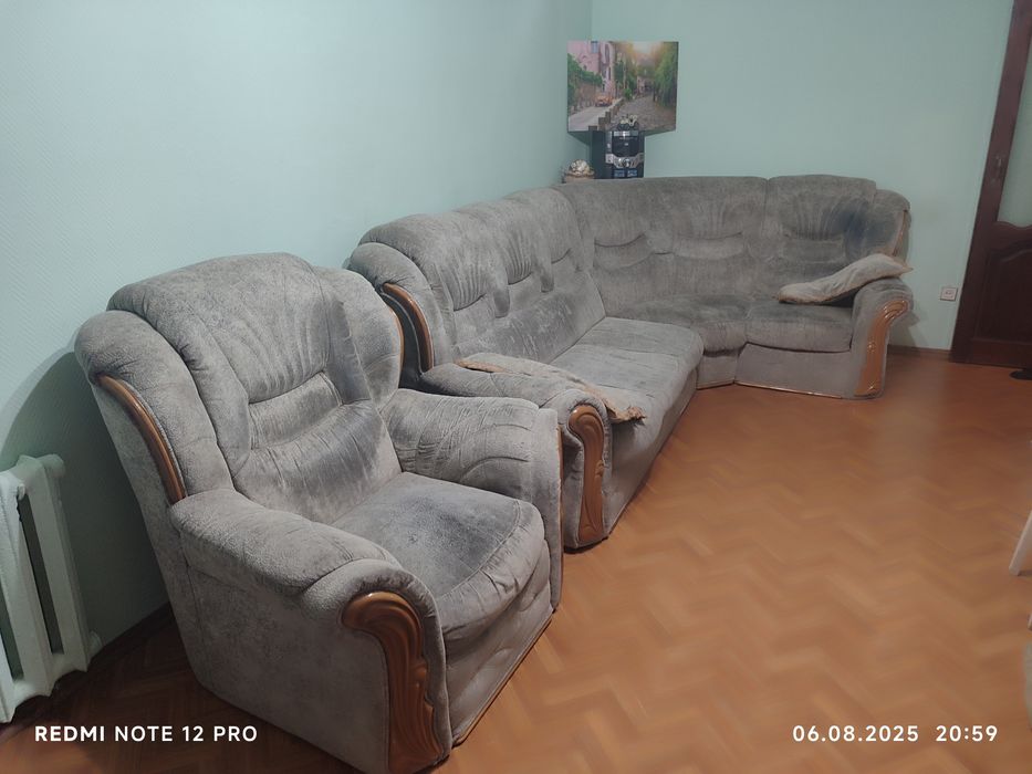 "Потютьков" диван угловой, с креслом.