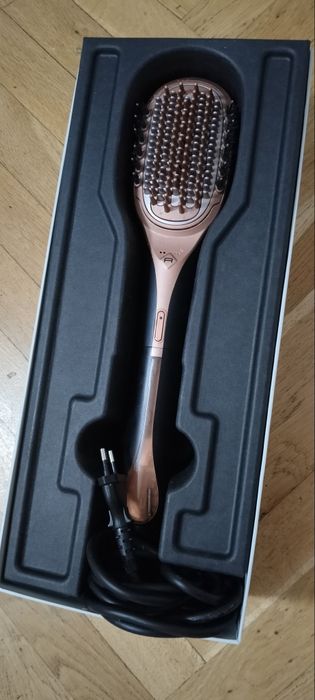 Perie cu abur Rowenta Therapyst pt repararea parului,nouă