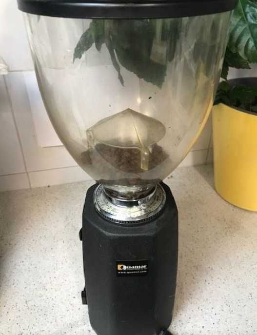 Профессиональная кофемолка