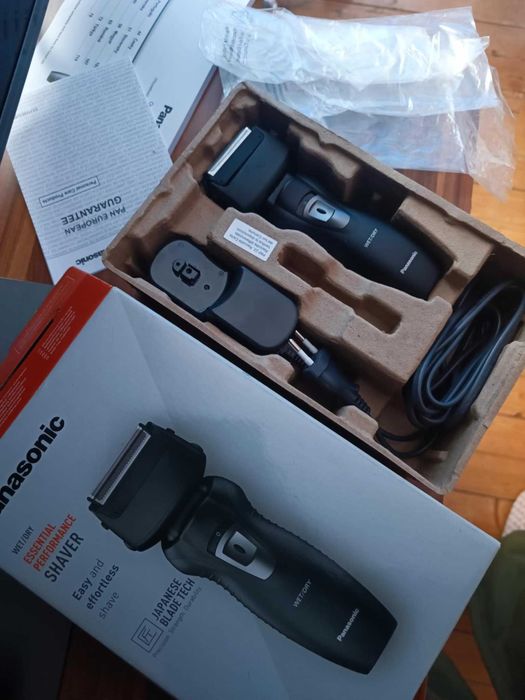 шейвър Panasonic нов със гаранция от техномаркет.